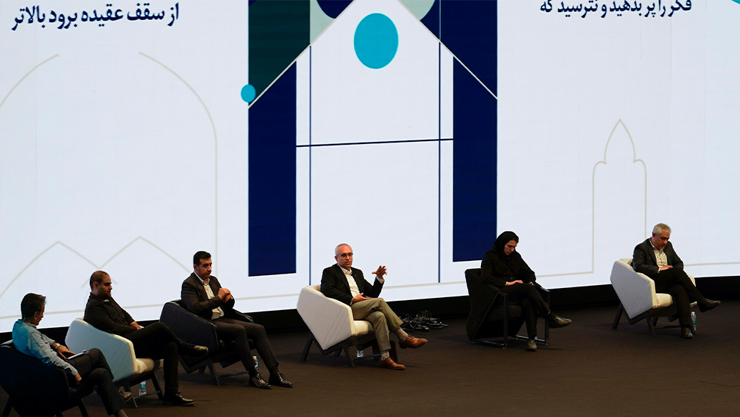 فرهنگ فرزان، مدیرعامل ریتون در همایش اکوبیمه